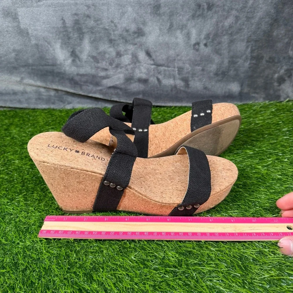 Lucky Brand Wedge Sandals Womens 8.5 Black Cork Platform Studded Elastic Strap